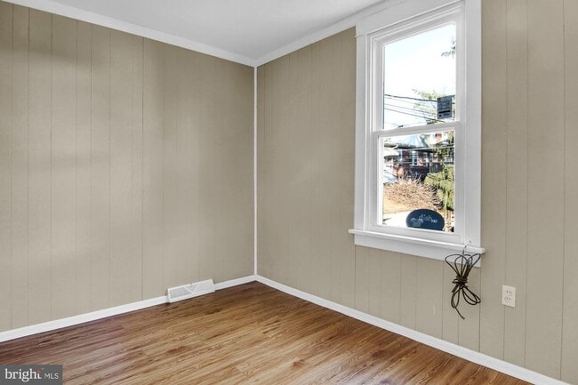 Building Photo - Coming Soon- Spacious 3 Bedroom Home with ...