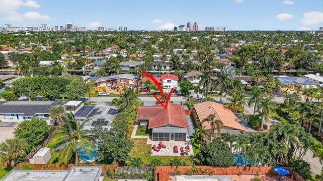 Building Photo - 2407 NE 17th Terrace