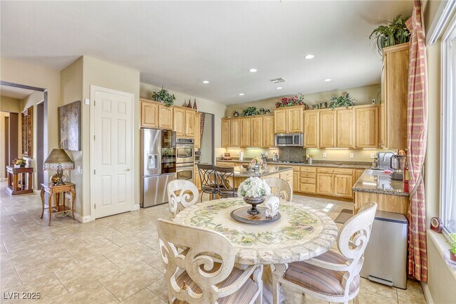 Building Photo - 7286 Mt Kearsarge St