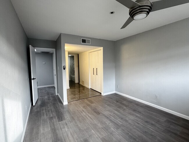 Building Photo - 2615 Hayden Rd