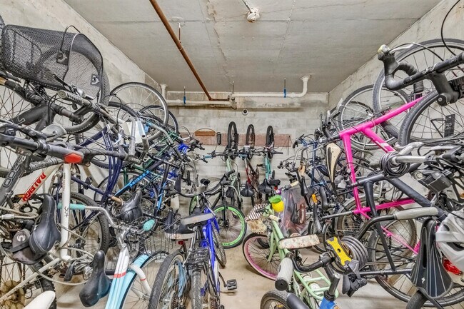 Building Photo - 2029 N Ocean Blvd