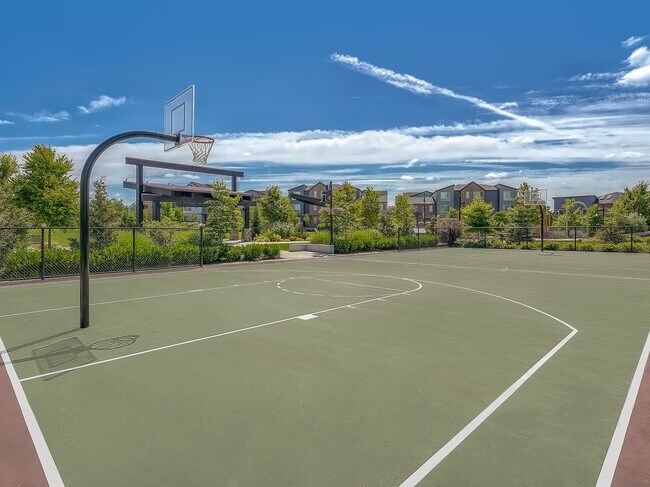 Building Photo - 33084 Ten Trails Pkwy