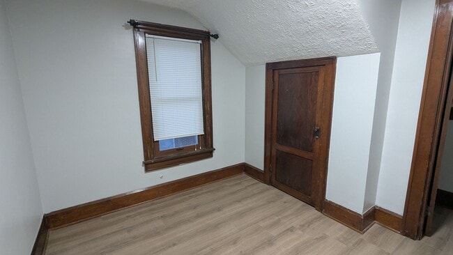 Building Photo - Welcome to this newly renovated gem located in the heart of North Canton