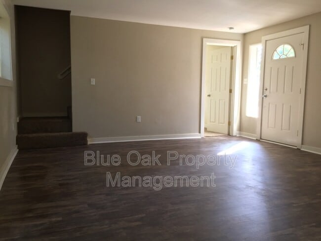 Building Photo - 1305 Chestnut St