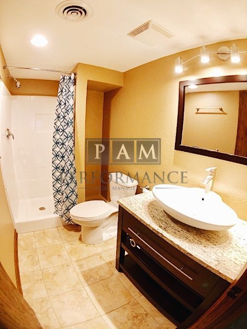 Building Photo - 10903 N San Marino Dr