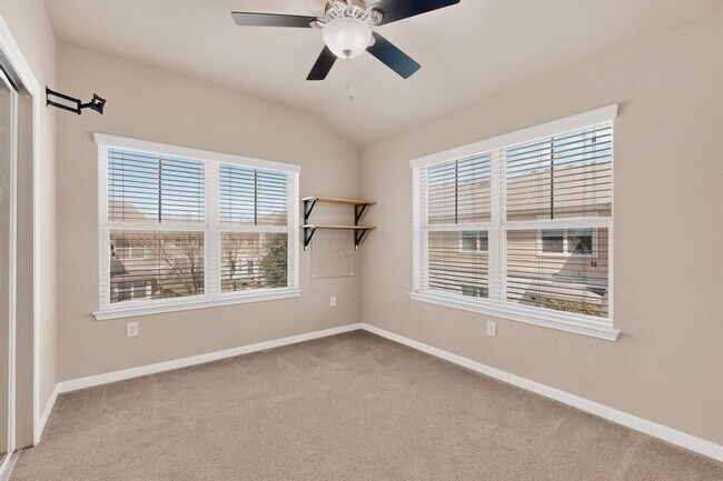 Building Photo - 1620 Bryant Dr