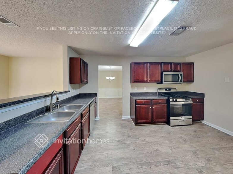 Building Photo - 2838 Elkmont Ridge SW