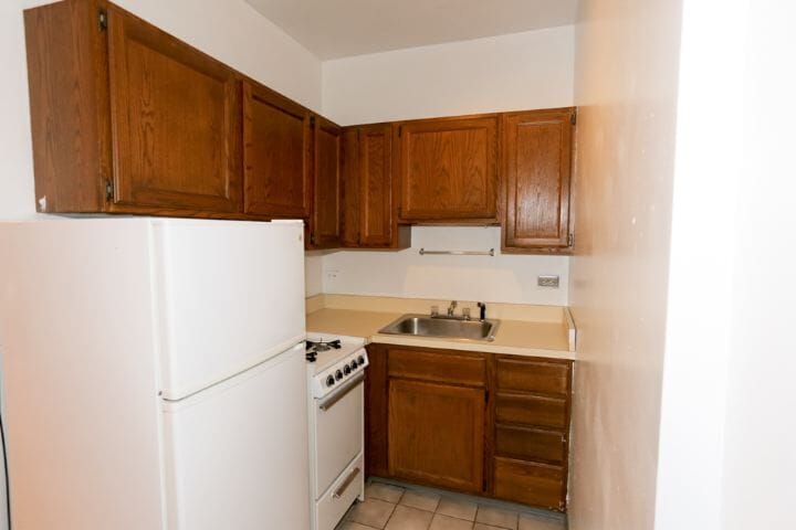 Building Photo - 457 W Melrose