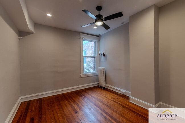 Building Photo - 3114 Abell Ave