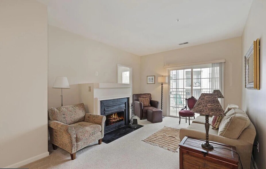 Building Photo - 1972 Scotts Crossing Way