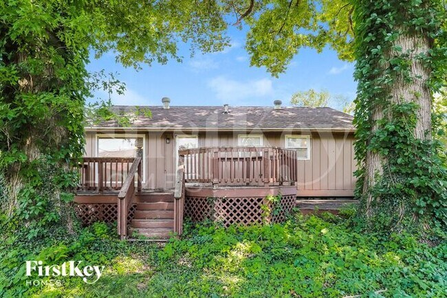 Building Photo - 521 Fairlane St