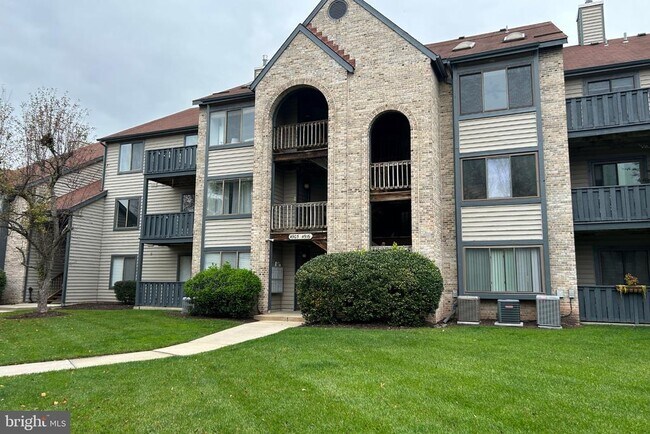 Building Photo - 4914C Dunbarton Rd