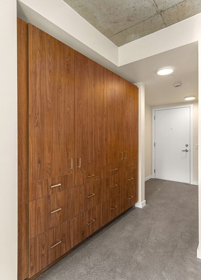 Interior Photo - Fremont View - Modern Classic Collection