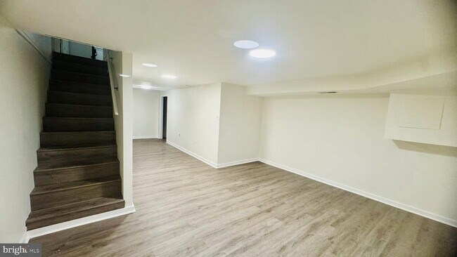 Building Photo - 2239 Southorn Rd