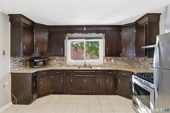 Building Photo - 1735 Ella T Grasso Blvd