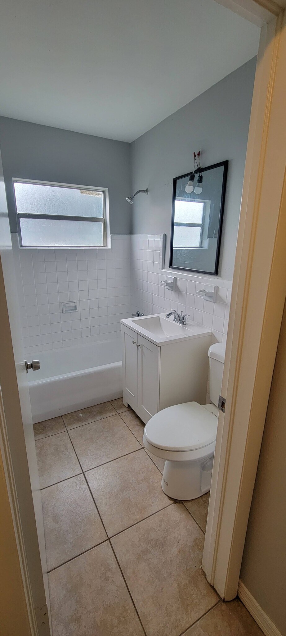 Building Photo - 2439 2nd Avenue SE