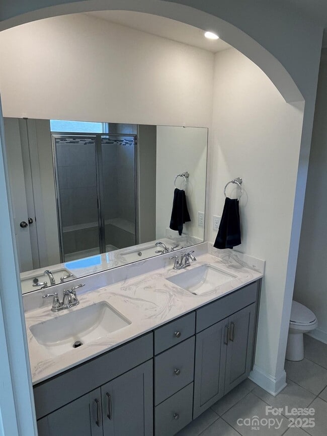 Building Photo - 6814 Harris Bay Rd