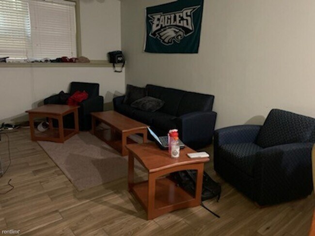 Building Photo - 1432 N Carlisle St