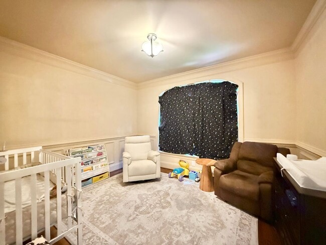 Building Photo - **OFFERING WAIVED APPLICATION FEES** Luxur...