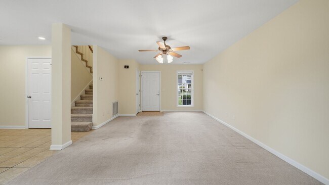 Building Photo - 3 bed, 2.5 East Brainerd Home Available NOW!