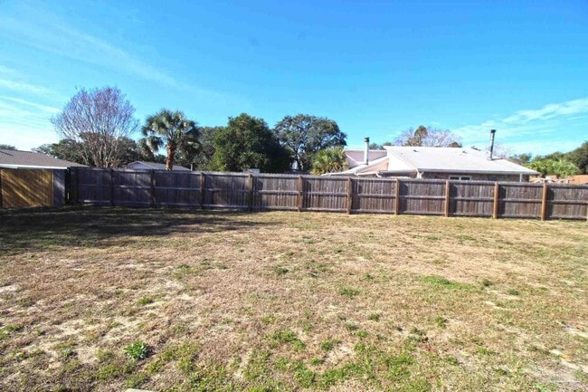 Building Photo - 3400 Green Briar Ct