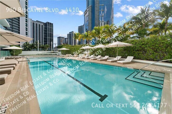 Building Photo - 900 Biscayne Blvd