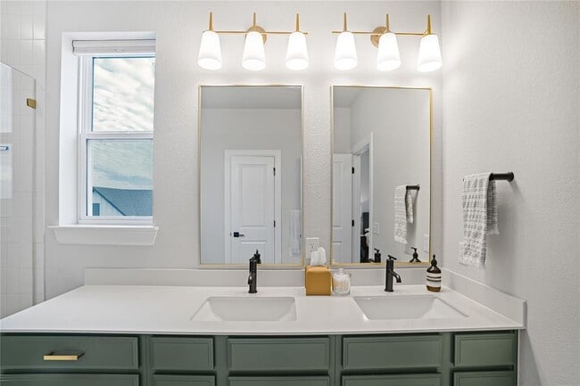 Building Photo - 4200 Margarita St