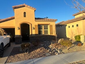 Building Photo - 3613 Santa Sabina Ave