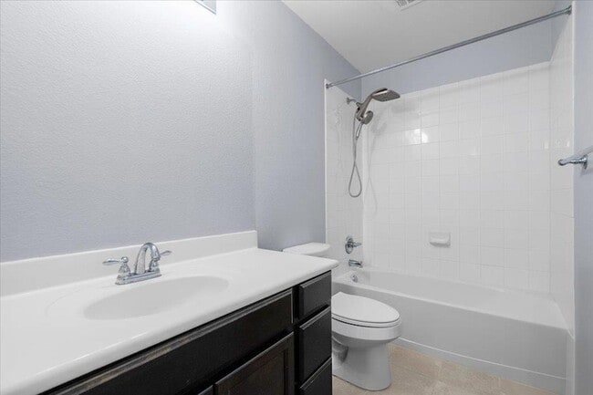 Building Photo - 388 Pond View Pass