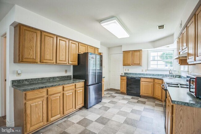 Building Photo - 1005 Agricopia Dr