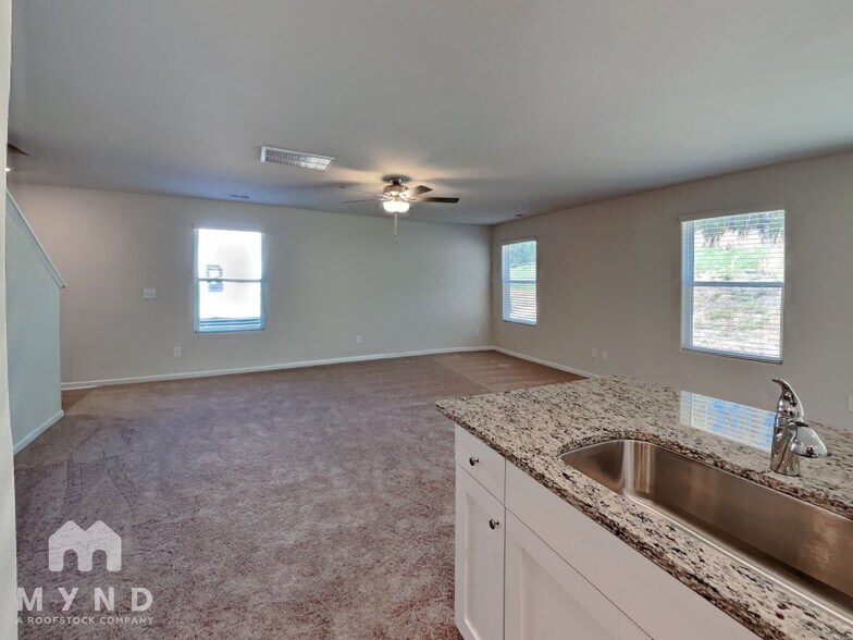 Building Photo - 180 Ivy Bank Dr