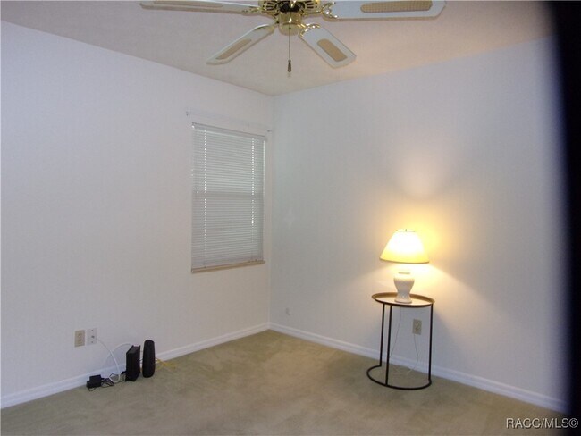 Building Photo - 807 Lanark Dr