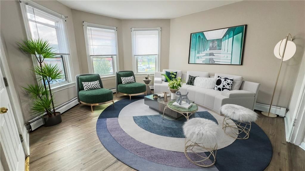 Building Photo - 10 St Mary St