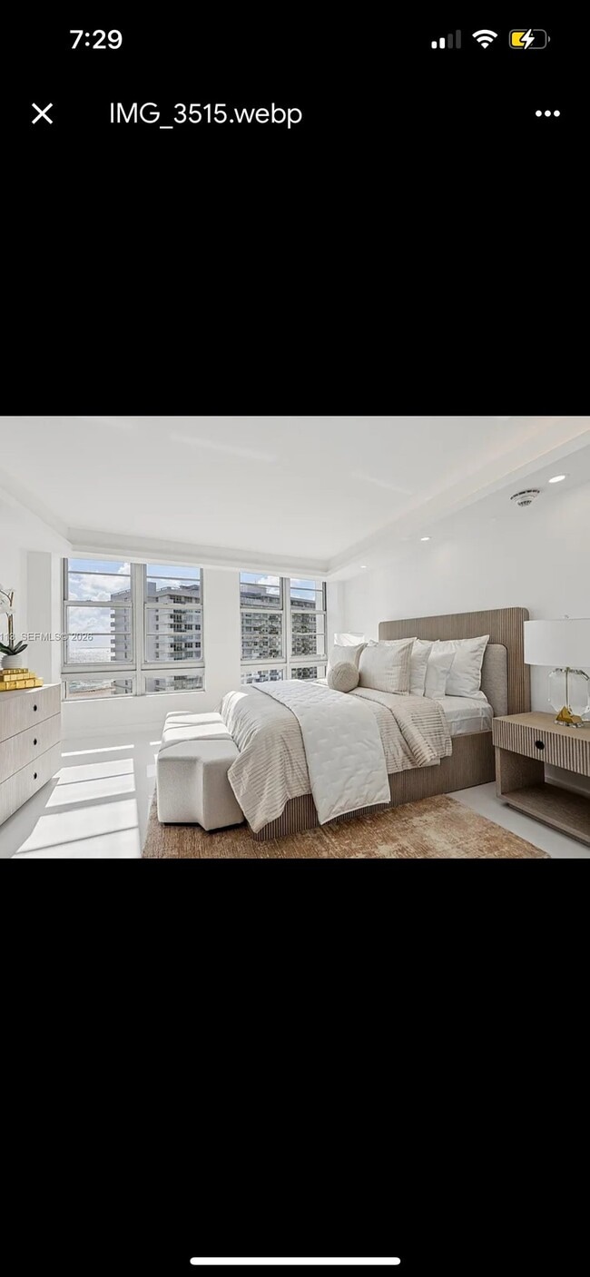 Building Photo - 5660 Collins Ave