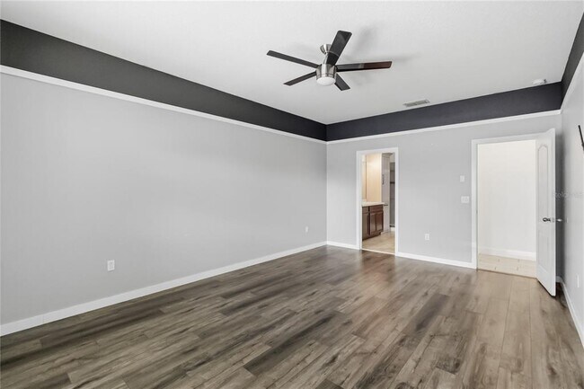 Building Photo - 3053 Red Hawk Ln