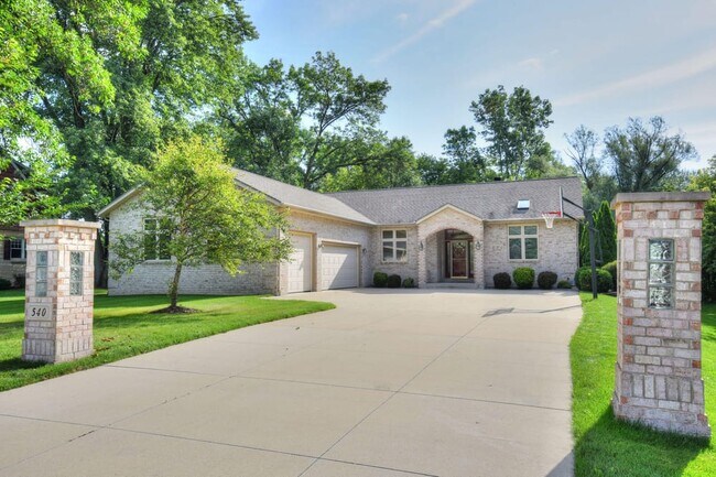 Primary Photo - 540 S Calhoun Rd