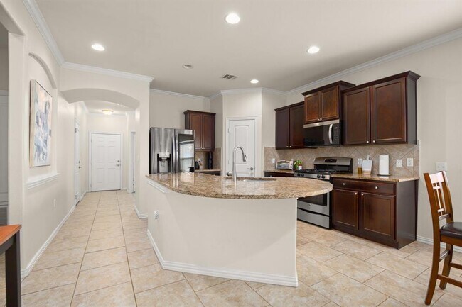 Building Photo - 10012 Epic Knoll Dr