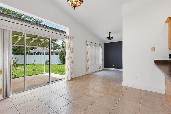 Building Photo - 113 Whippoorwill Dr