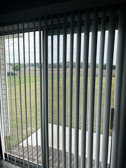 Building Photo - 112 Kelly Ct