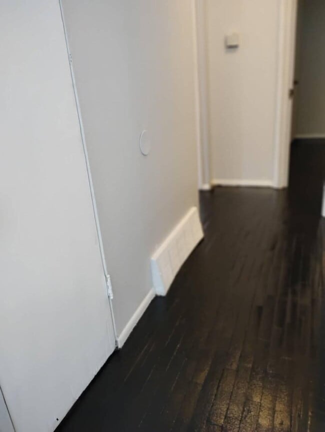 Building Photo - A Place to Call Home: 3 Beds, 2 Baths on Farmhill Road