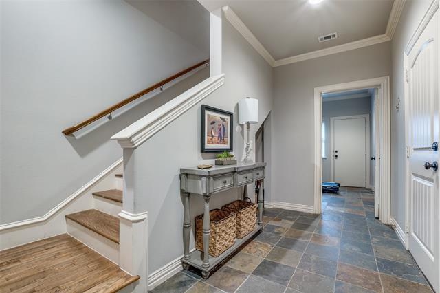 Building Photo - 1914 Euclid Ave