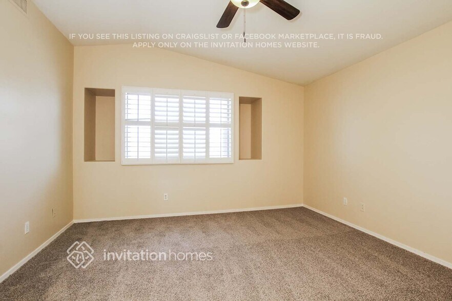 Building Photo - 5822 S 54th Ln