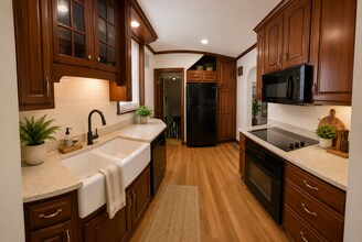 Building Photo - 3 Bed 1 Bath in Rochester PA