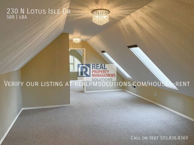 Building Photo - 230 N Lotus Isle Dr