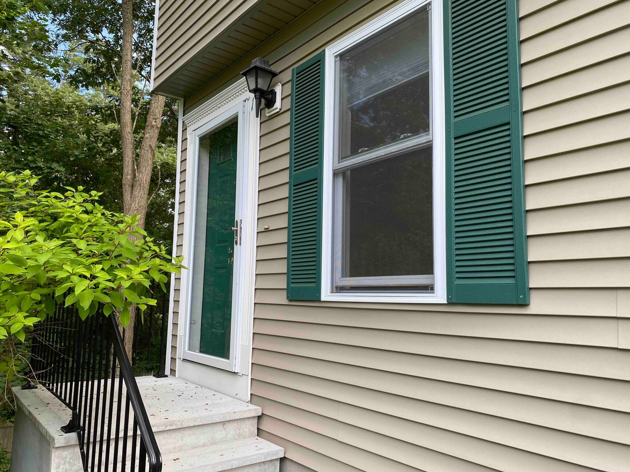 Front Door, #1 - 30 Charter St