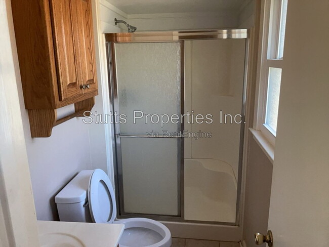 Building Photo - 86 Lamoray Dr