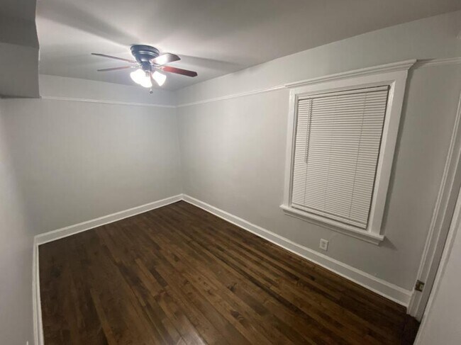Building Photo - 2 bedroom in Chicago IL 60618