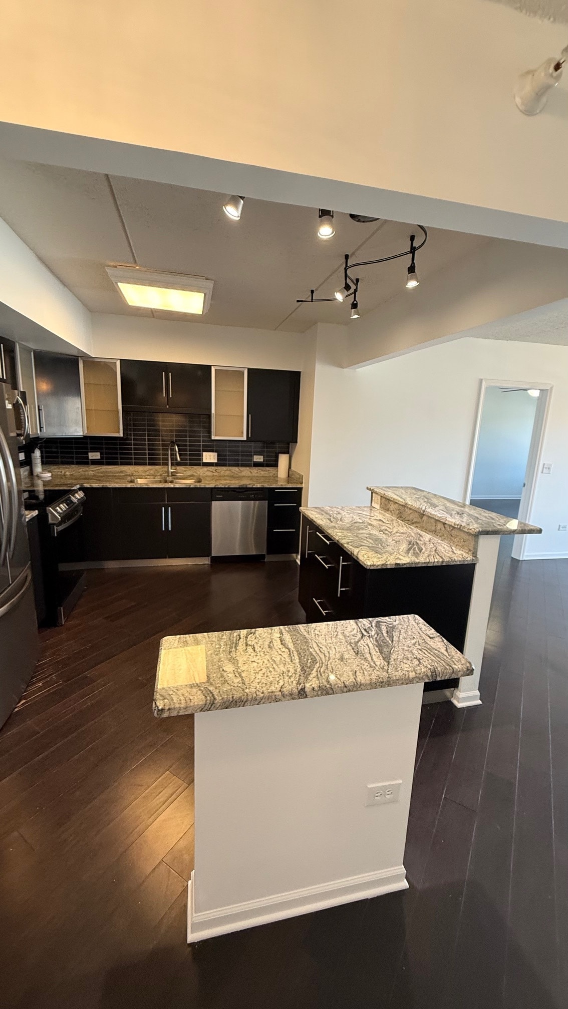 Kitchen 1 - 225 Main St