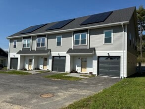 Building Photo - 42 O'Neil St