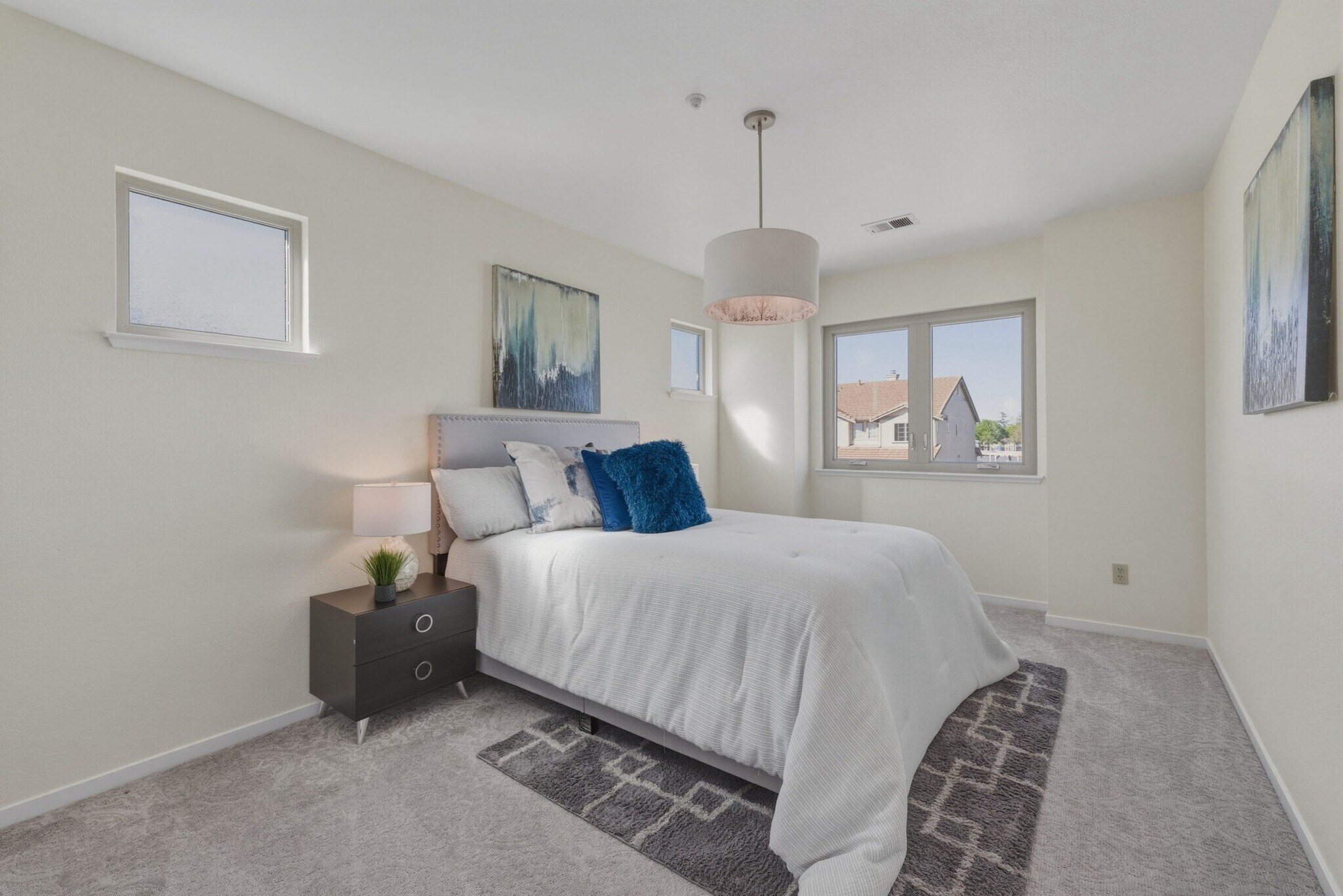 Building Photo - 1433 Jayhawk Ln